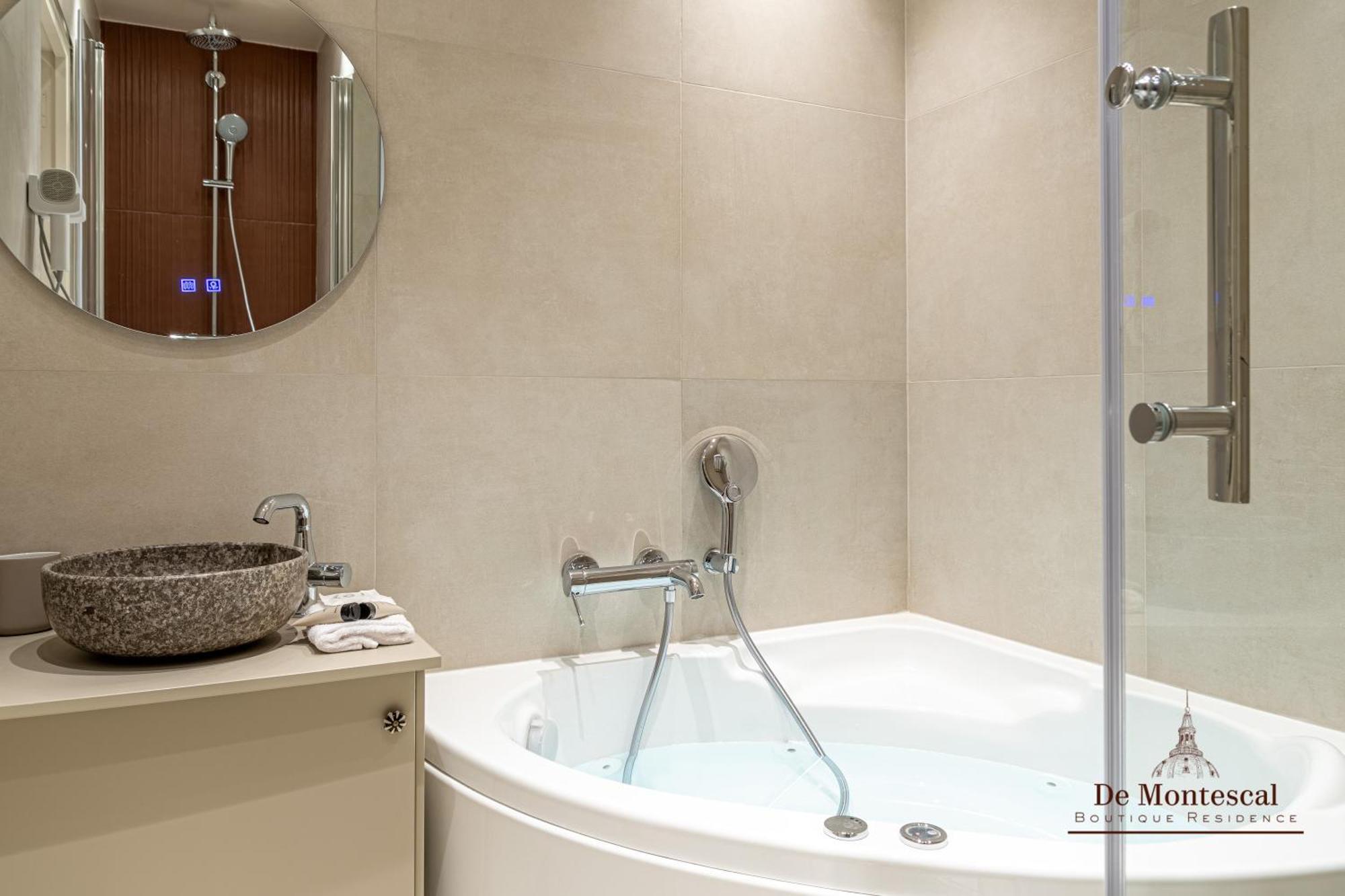 De Montescal Montparnasse Ac In A Prime Location 22 -36m2 Appartement